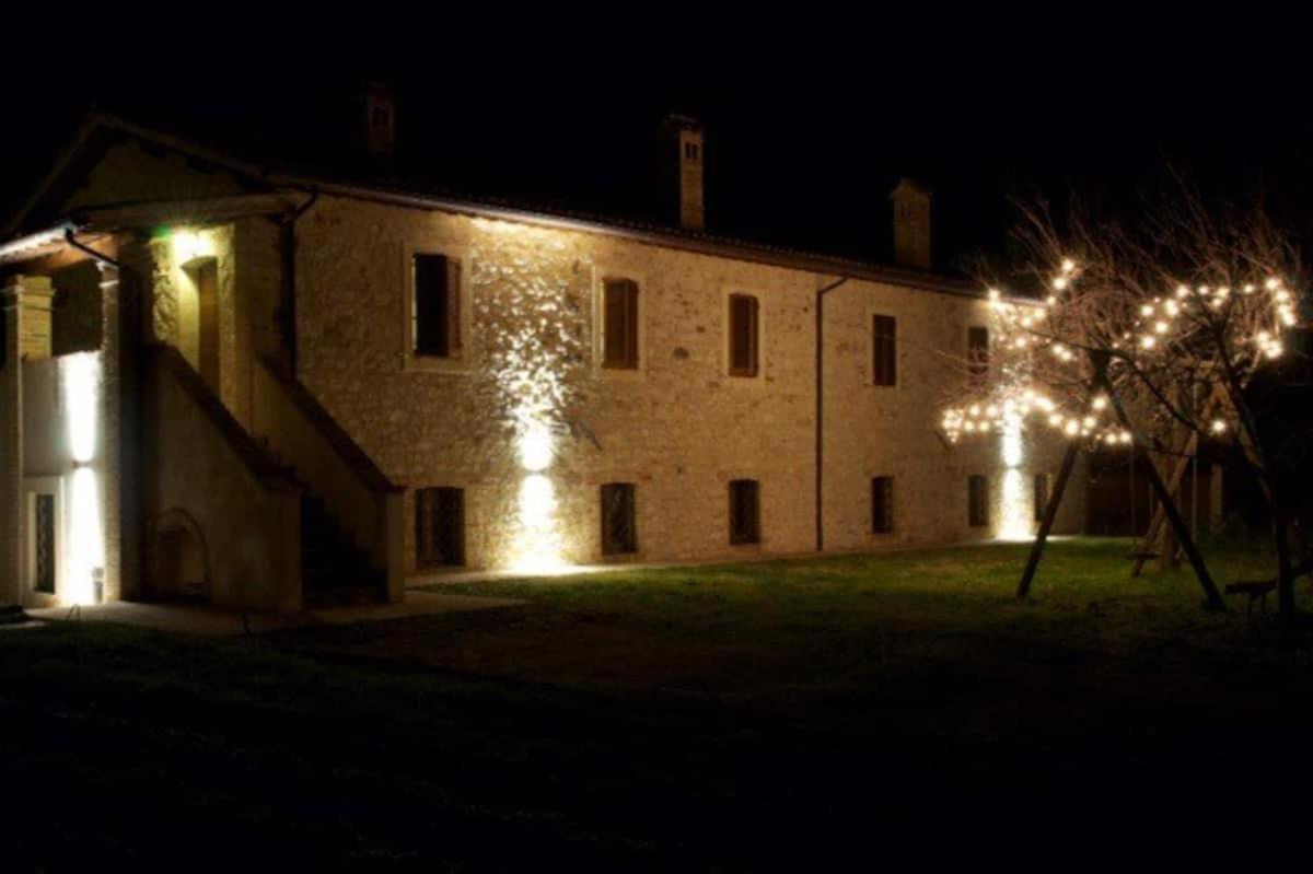 Casa Ridente Nella Valle Del Menotre Con Giardino Pale 外观 照片